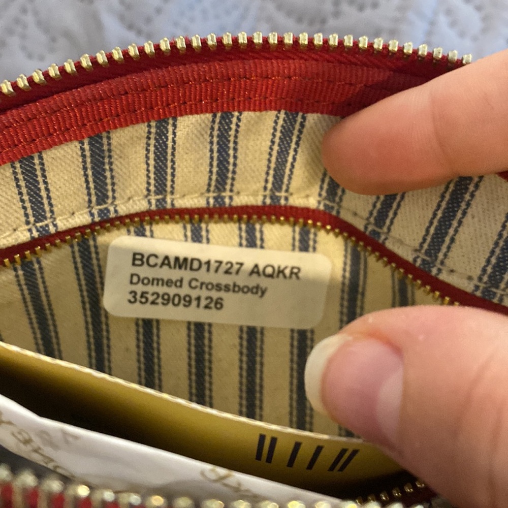 Dooney & Bourke cross body bag NWT - Picture 5 of 10